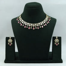 Round Neck Kundan Necklace Set 15205-68