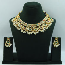 Round Neck Jadau Necklace Set 15977-65