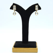 Round Neck Kundan Necklace Set 16580-69