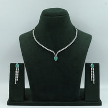 Round Neck Zircon/AD Necklace Set 16902-08