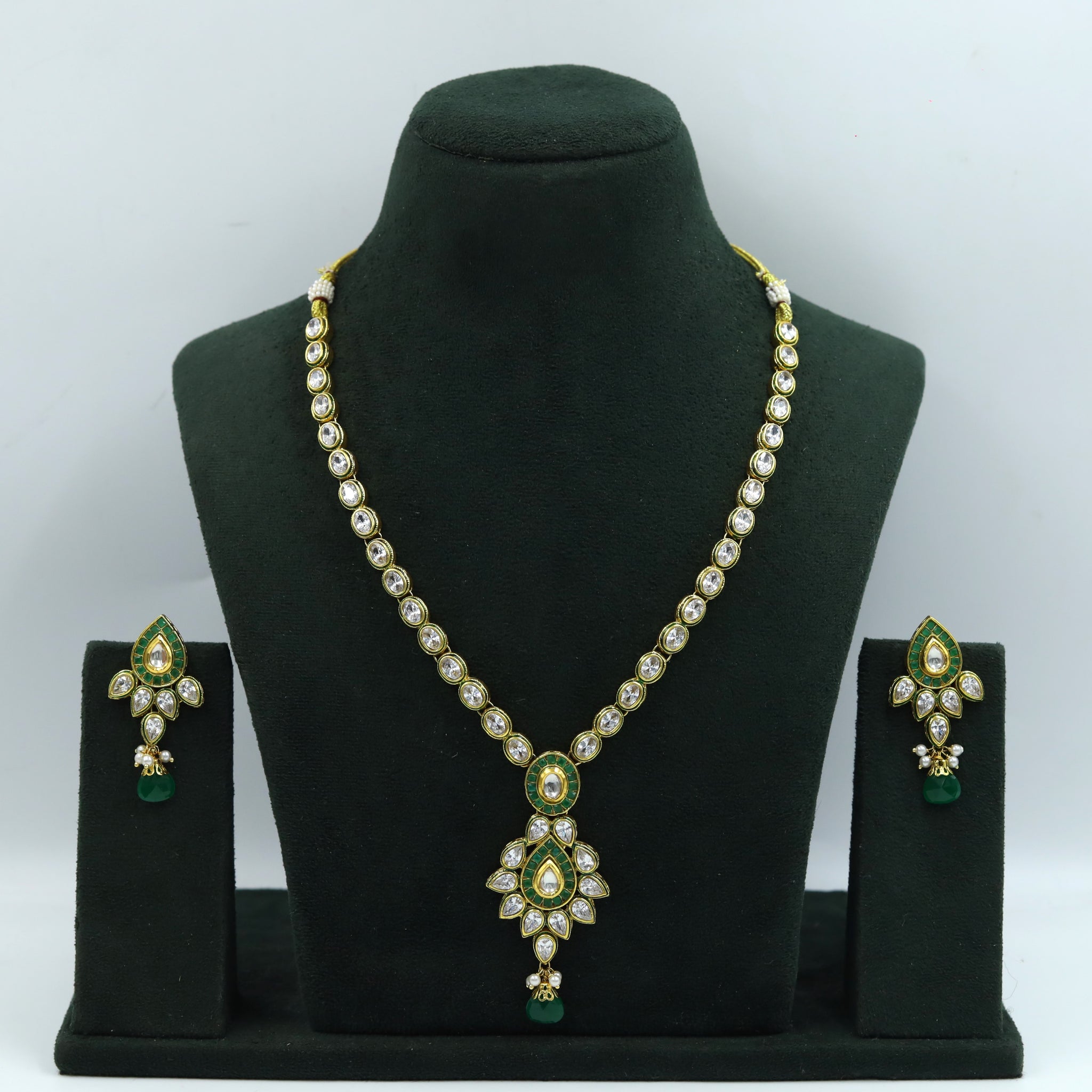 Round Neck Polki Necklace Set 4867-21