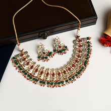 Round Neck Kundan Necklace Set 12174-28