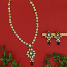 Round Neck Polki Necklace Set 10988-21