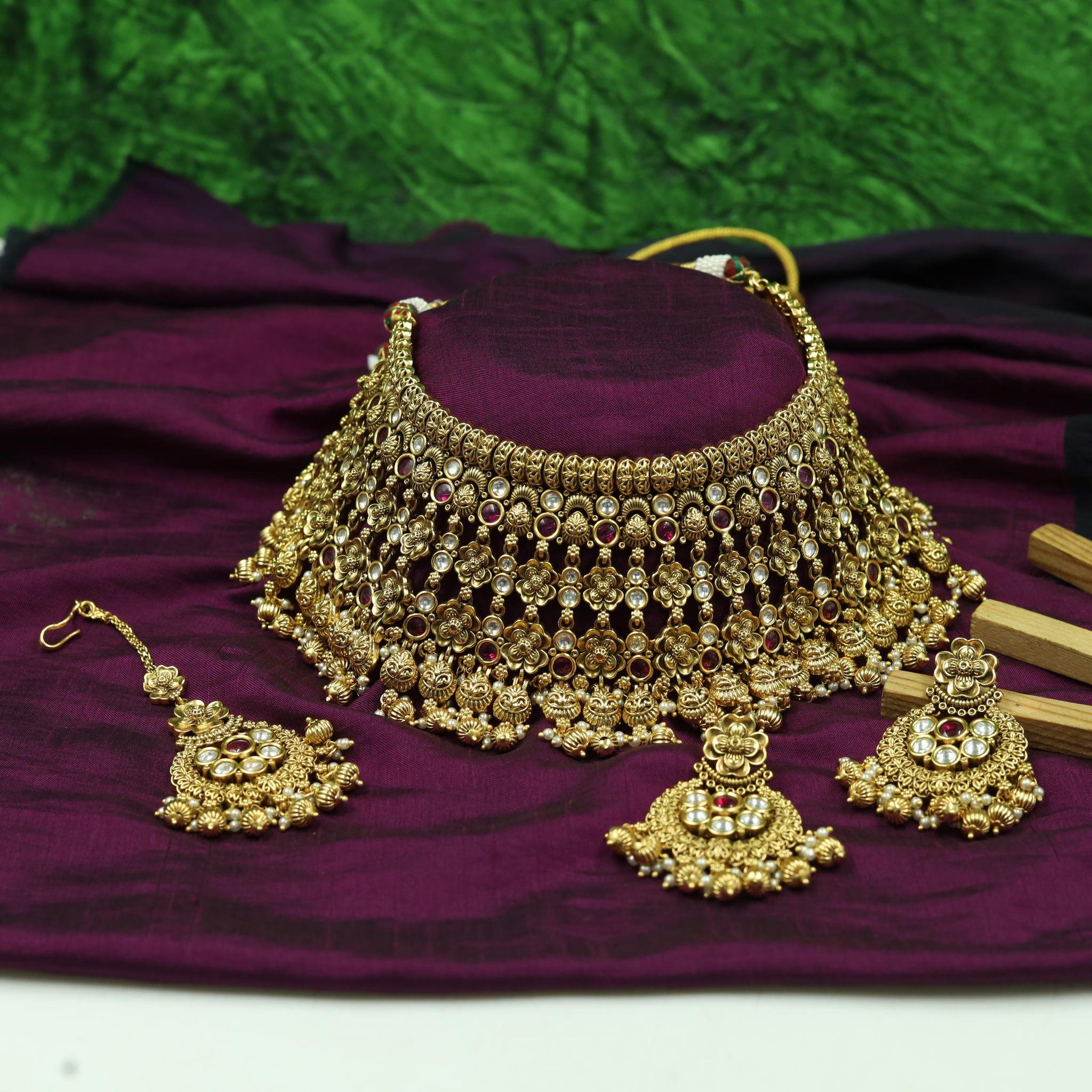 Choker Antique Necklace Set 15562-28
