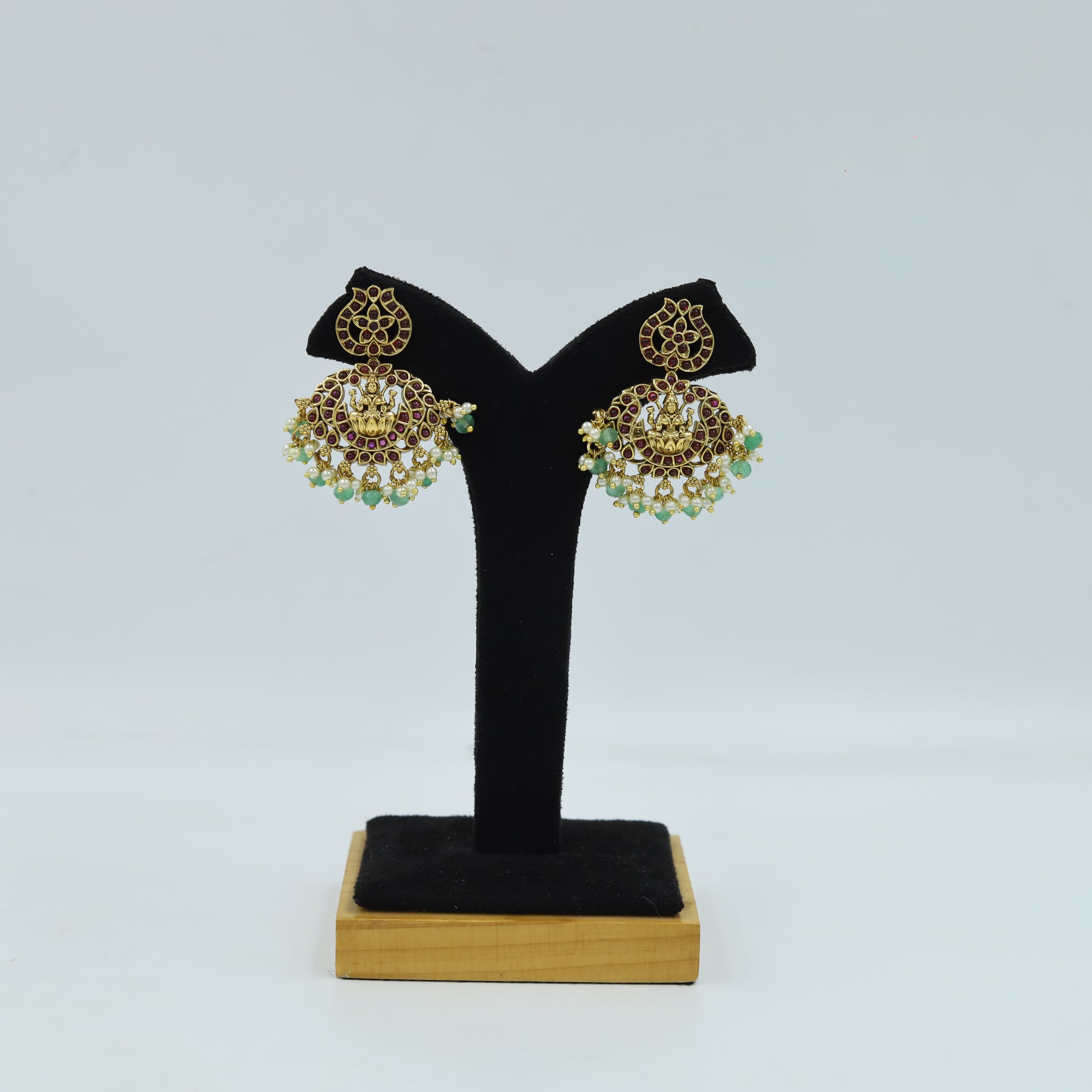 Round Neck Temple Necklace Set 16698-28
