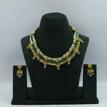 Round Neck Antique Necklace Set 15924-83