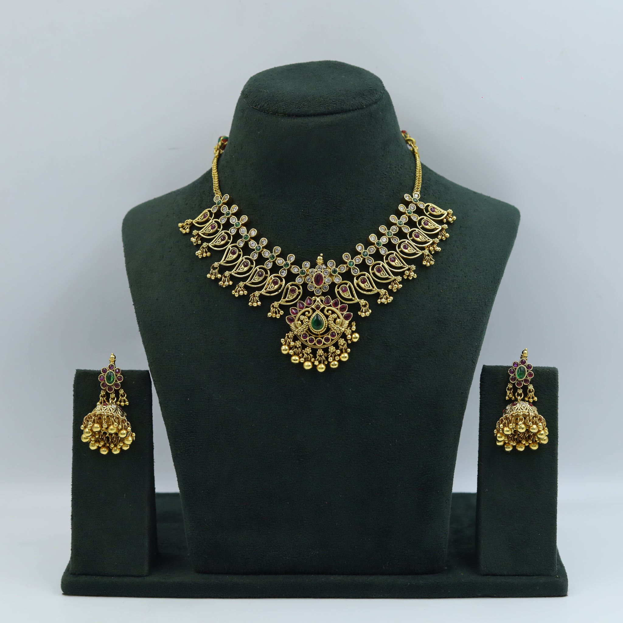 Round Neck Antique Gold Plated Necklace Set 16710-28