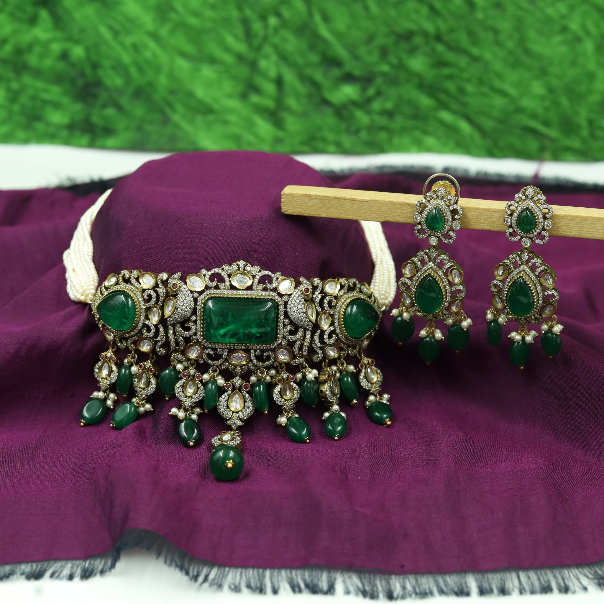 Choker Kundan Necklace Set 15352-69