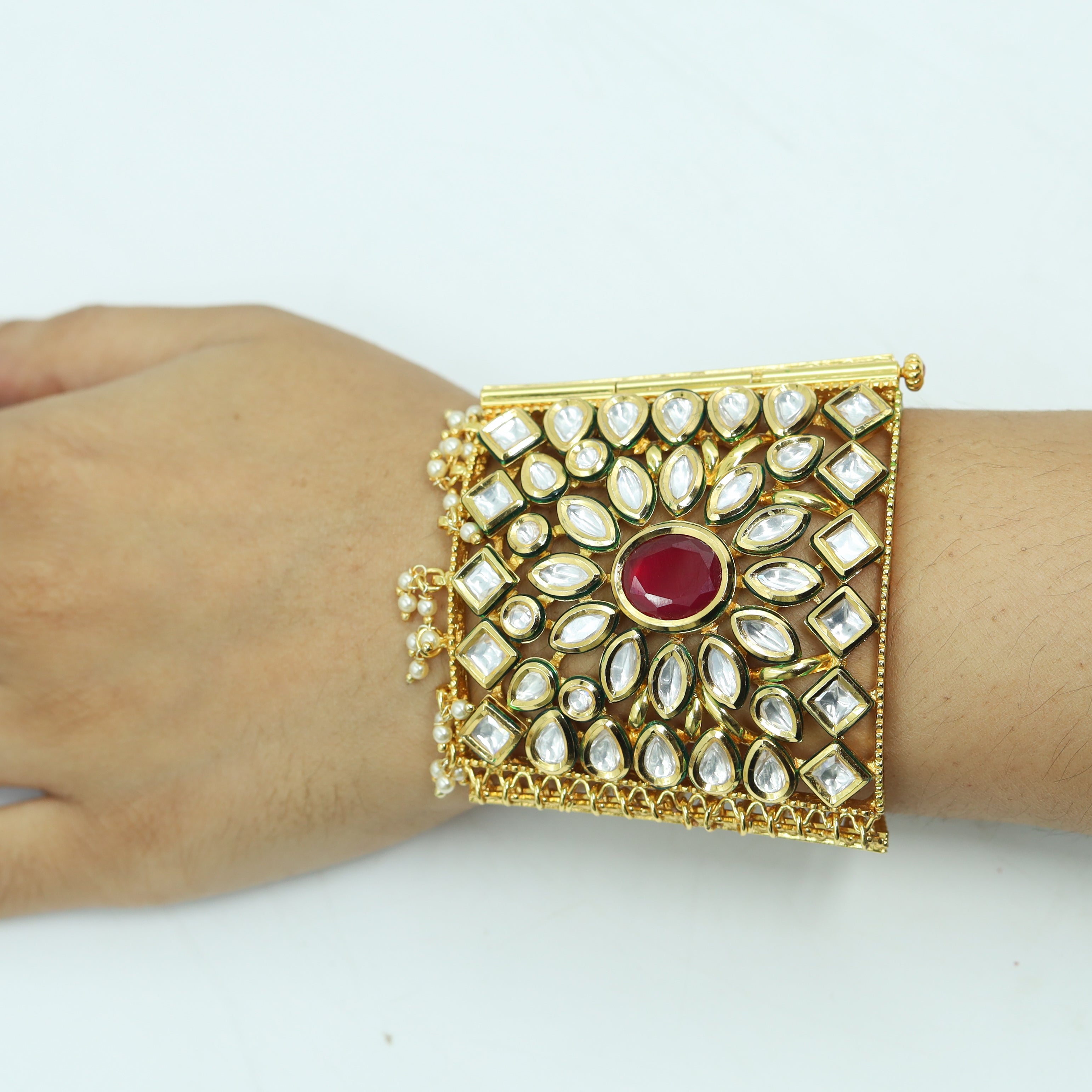 Antique Gold Openable Pearl Kundan Bangle Bracelet – Jumbora