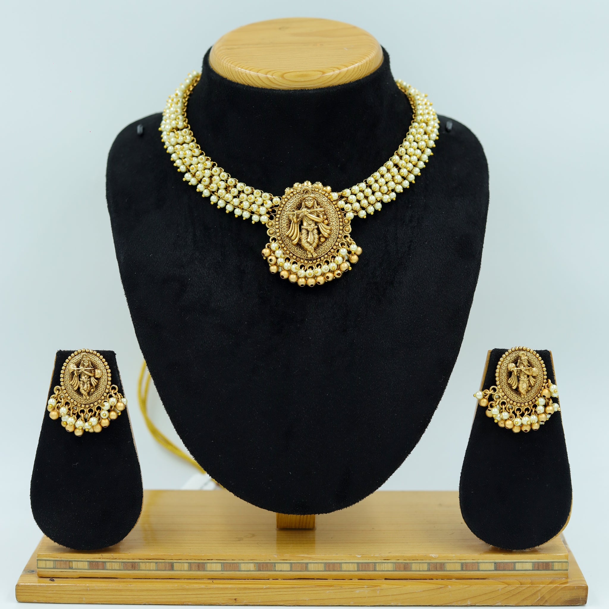 Antique Gold Plated Round Neck Temple Necklace Set 10014-28