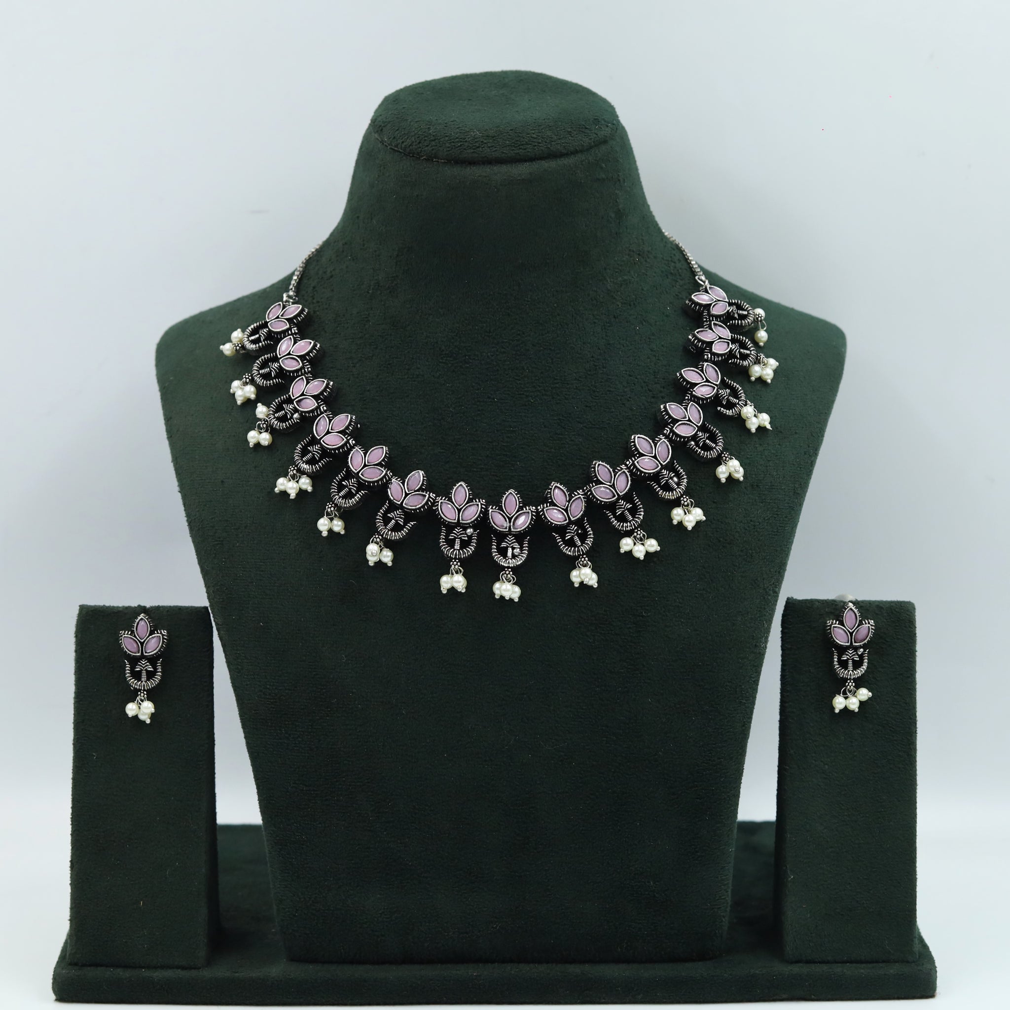 Round Neck Oxidized Necklace Set 13223-33
