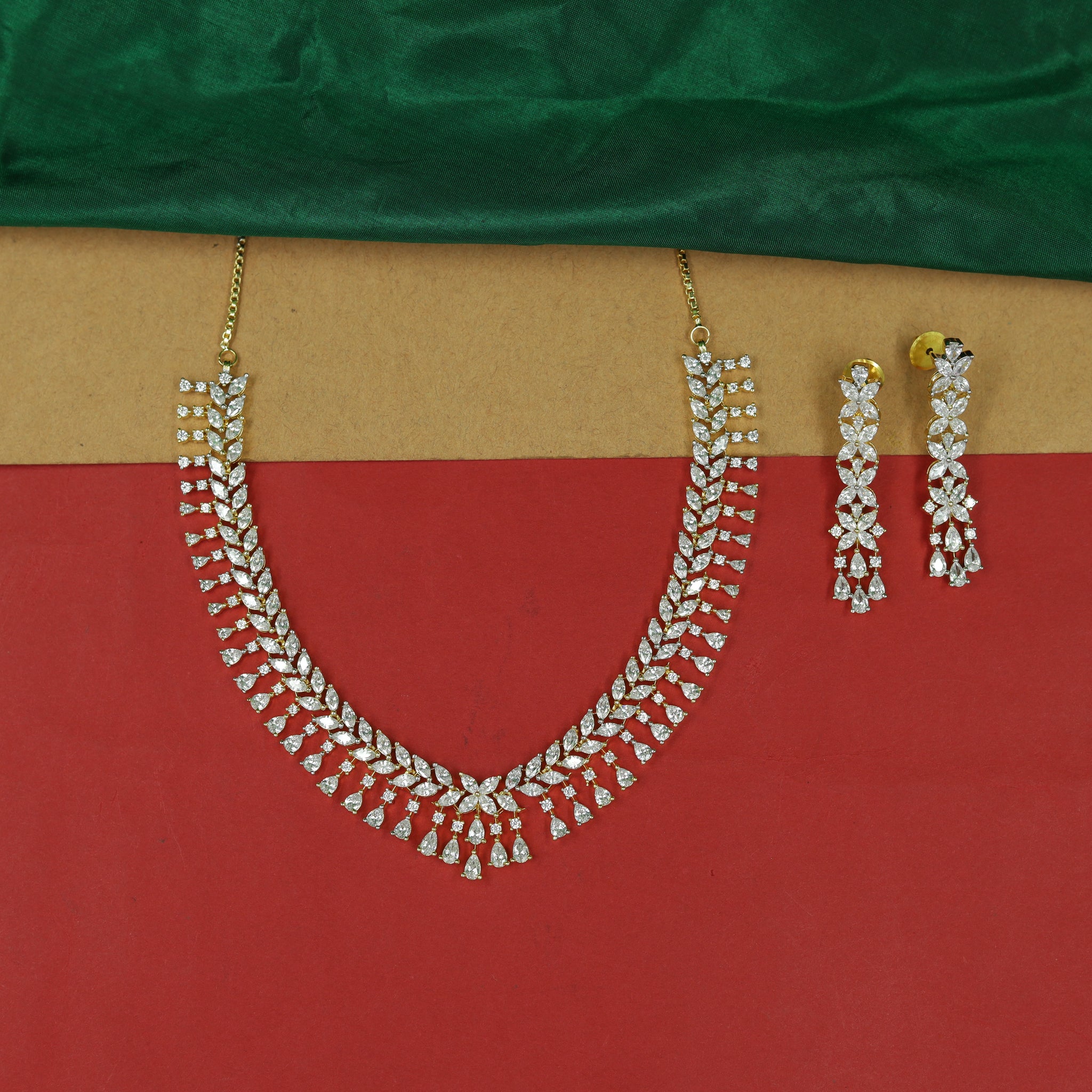 Round Neck Zircon/AD Necklace Set 16911-08
