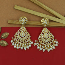 Round Neck Jadau Necklace Set 15981-65