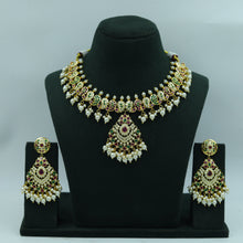 Round Neck Jadau Necklace Set 15981-65