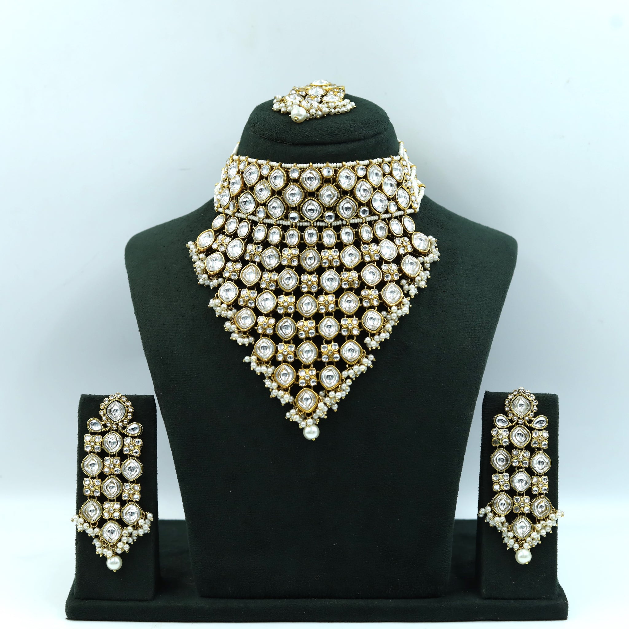 Bridal Choker Kundan Necklace Set 15922-28