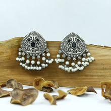 Tops/Studs Oxidized Earring 13187-33