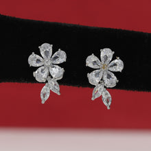 Clip On Tops/Studs Zircon/AD Earring 11154-33