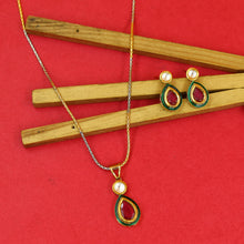 Light Kundan Pendant Set 18516-28