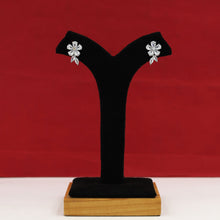 Clip On Tops/Studs Zircon/AD Earring 11154-33