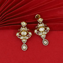 Medium Kundan Pendant Set 18105-69