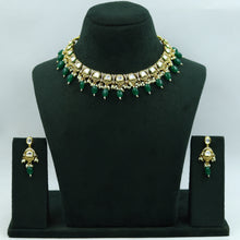 Round Neck Kundan Necklace Set 15623-28