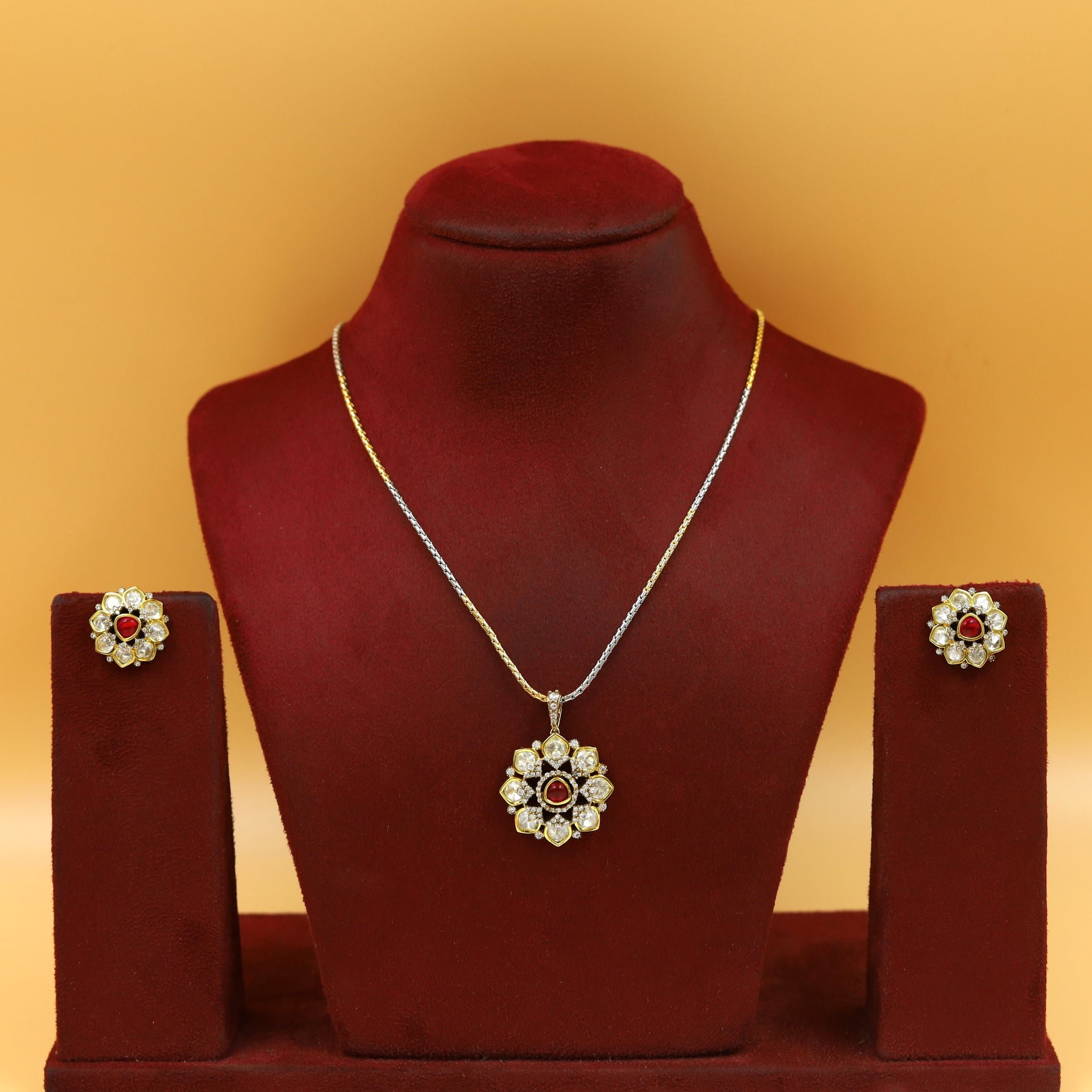 Light Kundan Pendant Set 18048-69
