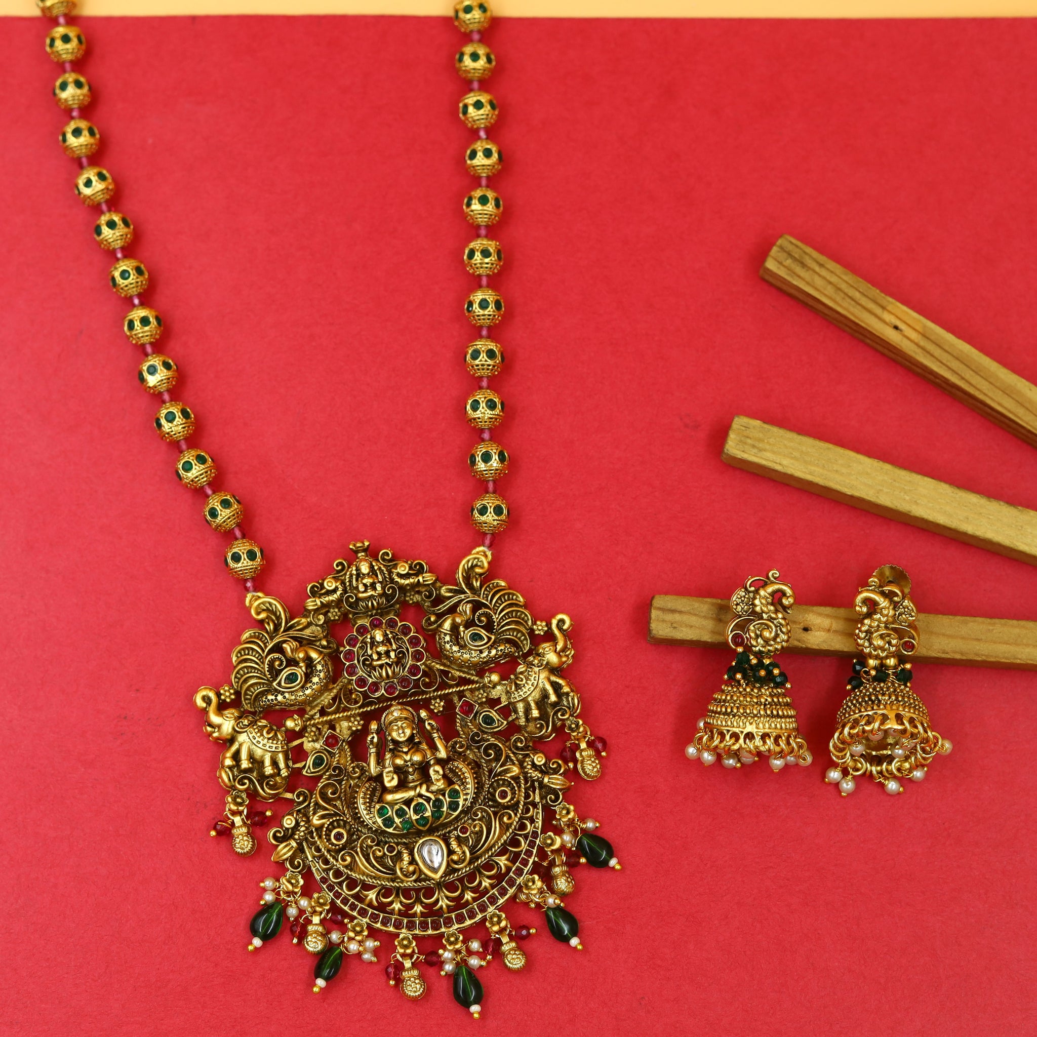 Designer Temple Pendant Set 17664-21