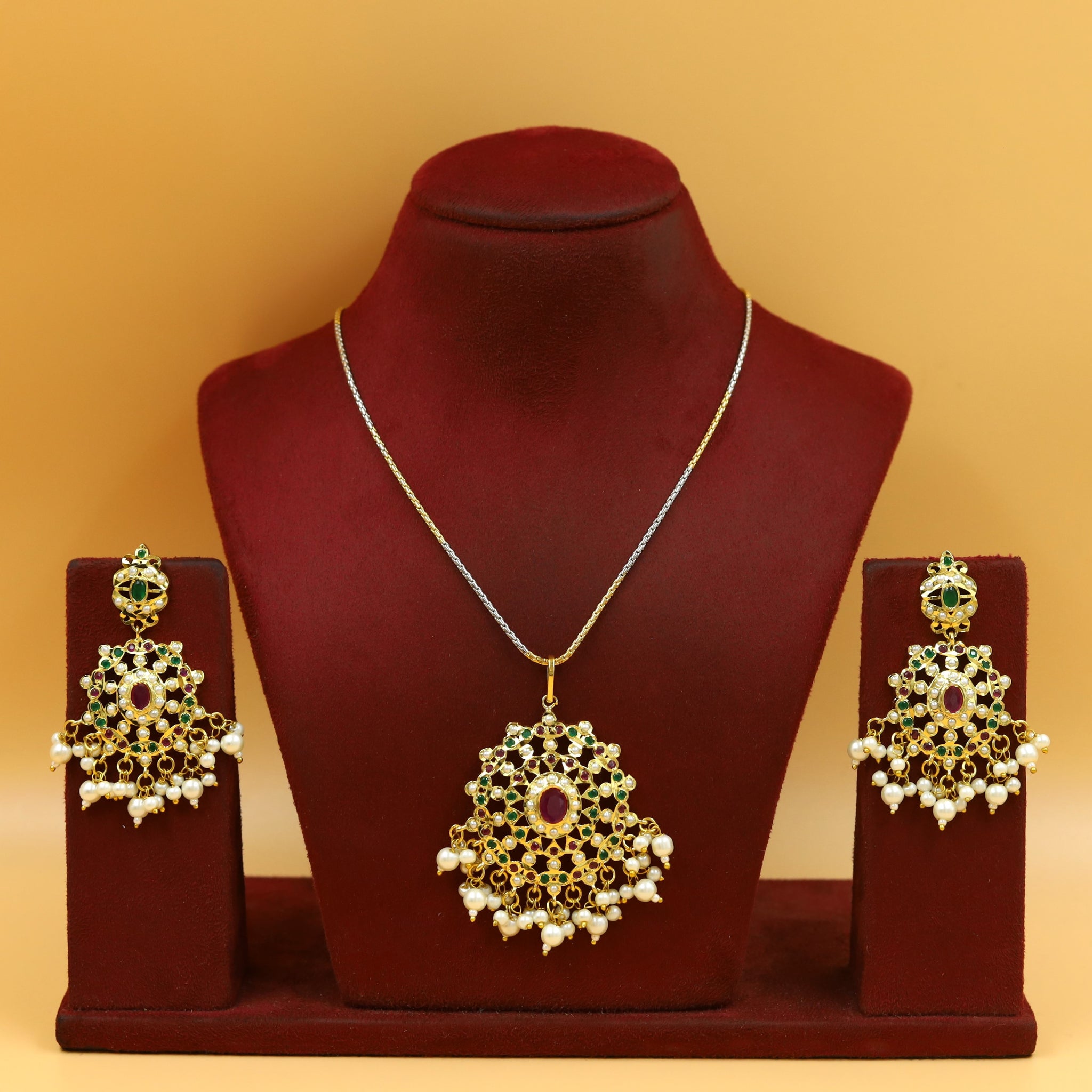 Traditional Jadau Pendant Set 18611-65