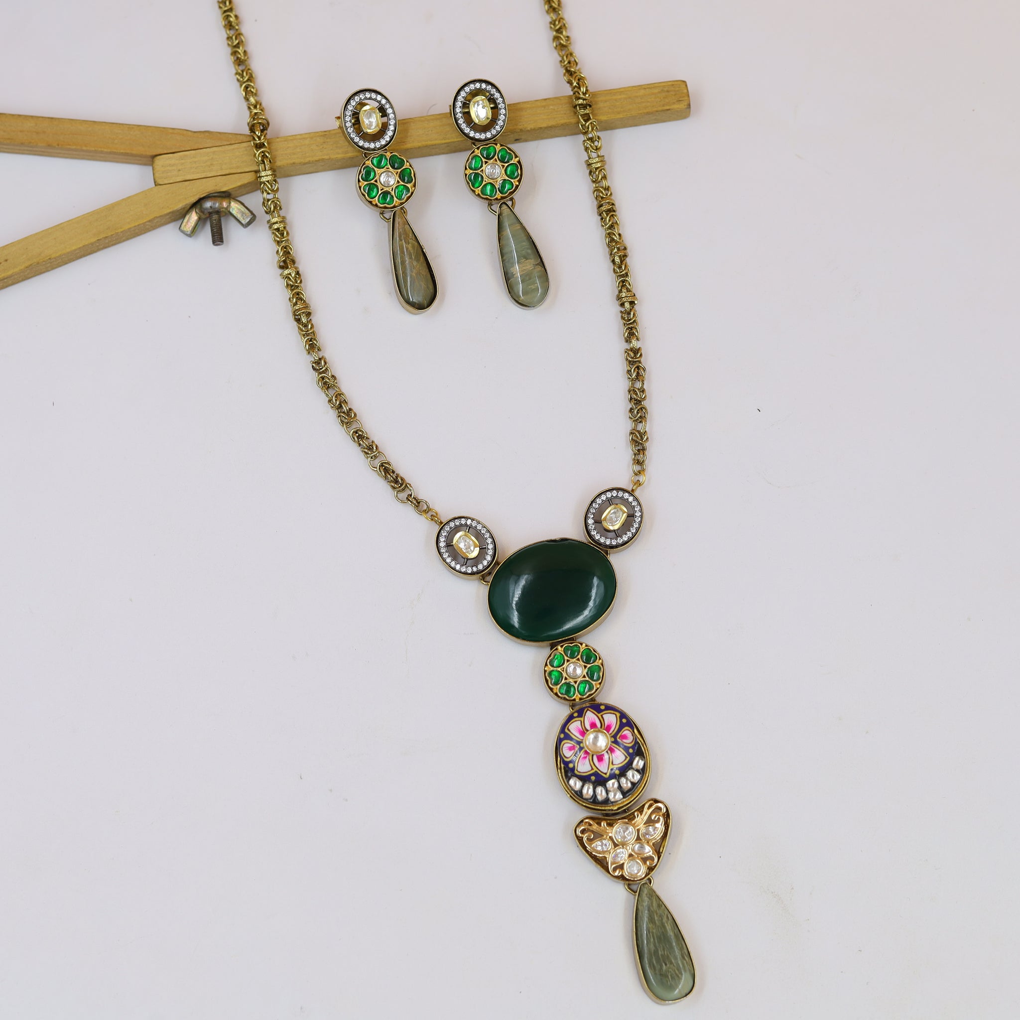 Sabyasachi Inspired Heavy Kundan Pendant Set 18953-42