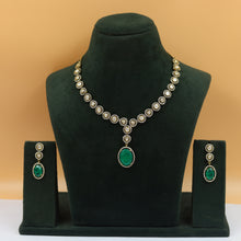 Round Neck Kundan Necklace Set 18920-69