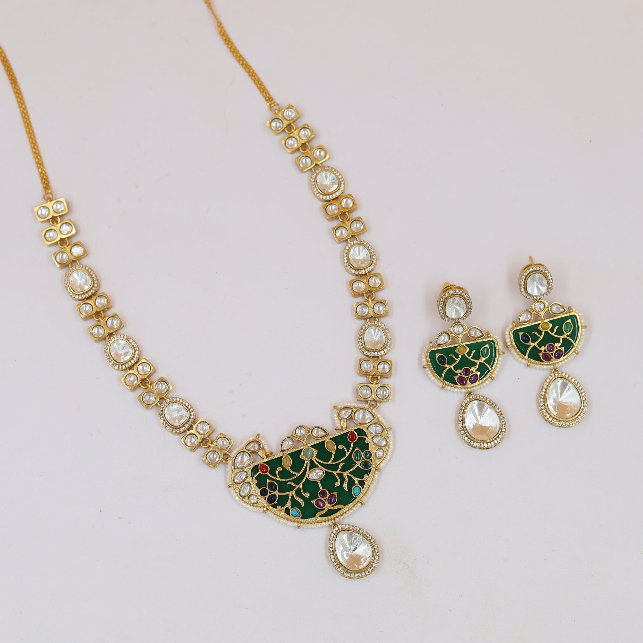Sabyasachi Inspired Round Neck Kundan Necklace Set 18969-21