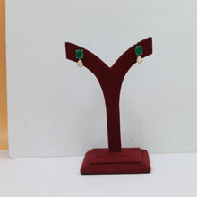 Round Neck Kundan Necklace Set 18967-21