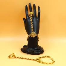 Antique Gold Finish Hathphool 18353-28