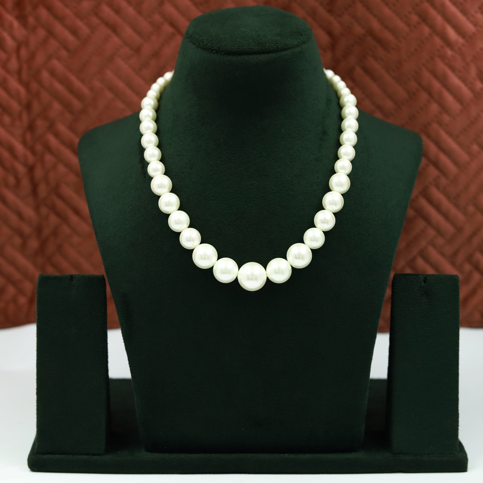 Stylish Pearl Necklace Set 13489-R