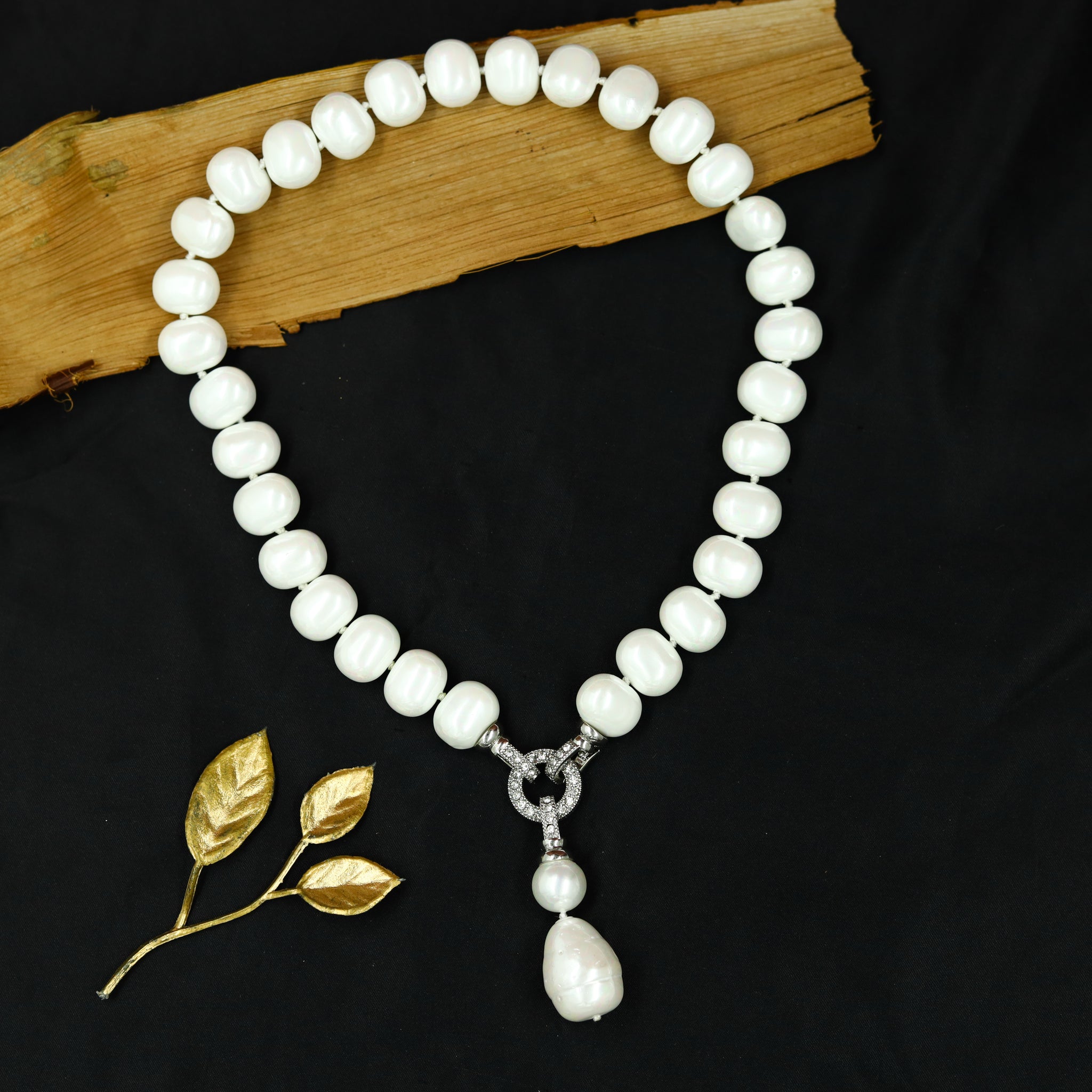 Stylish Pearl Necklace Set 13490-R