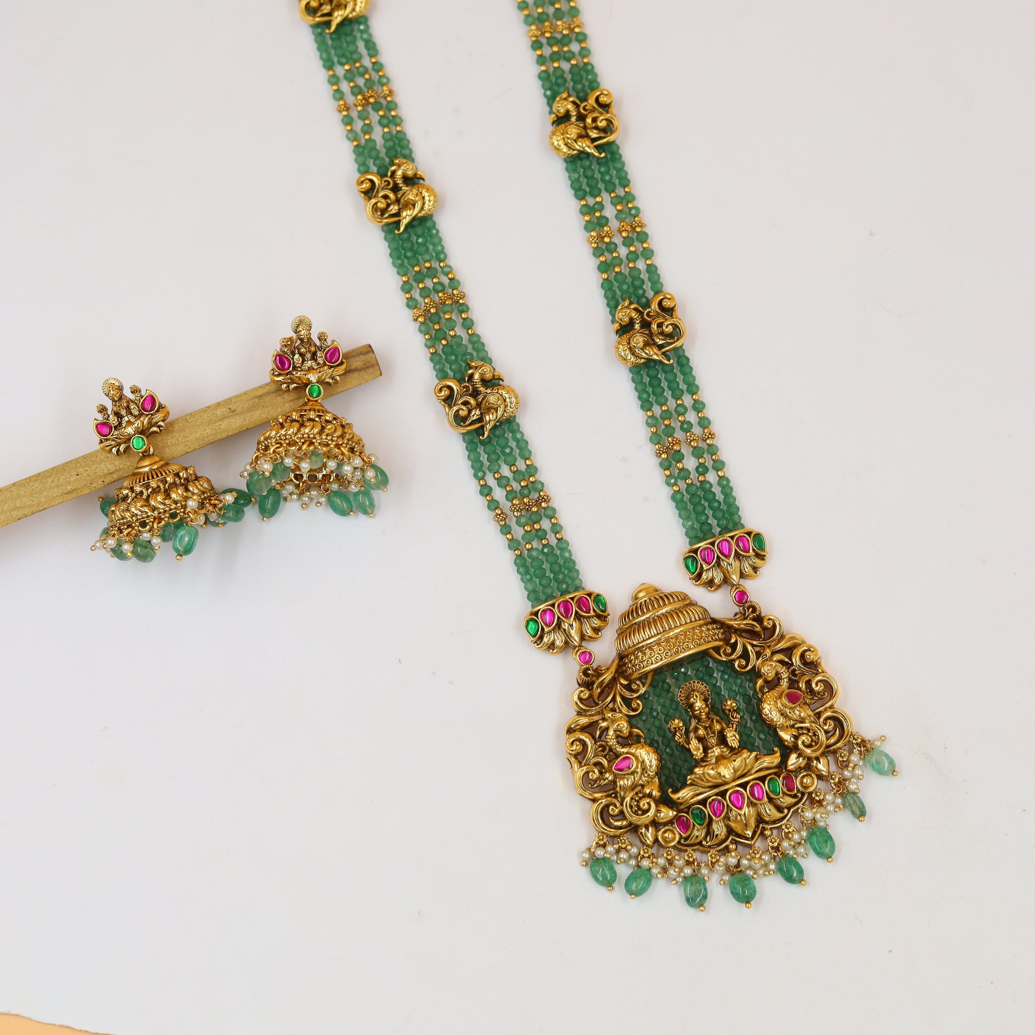 Long Neck Temple Necklace Set 18988-1