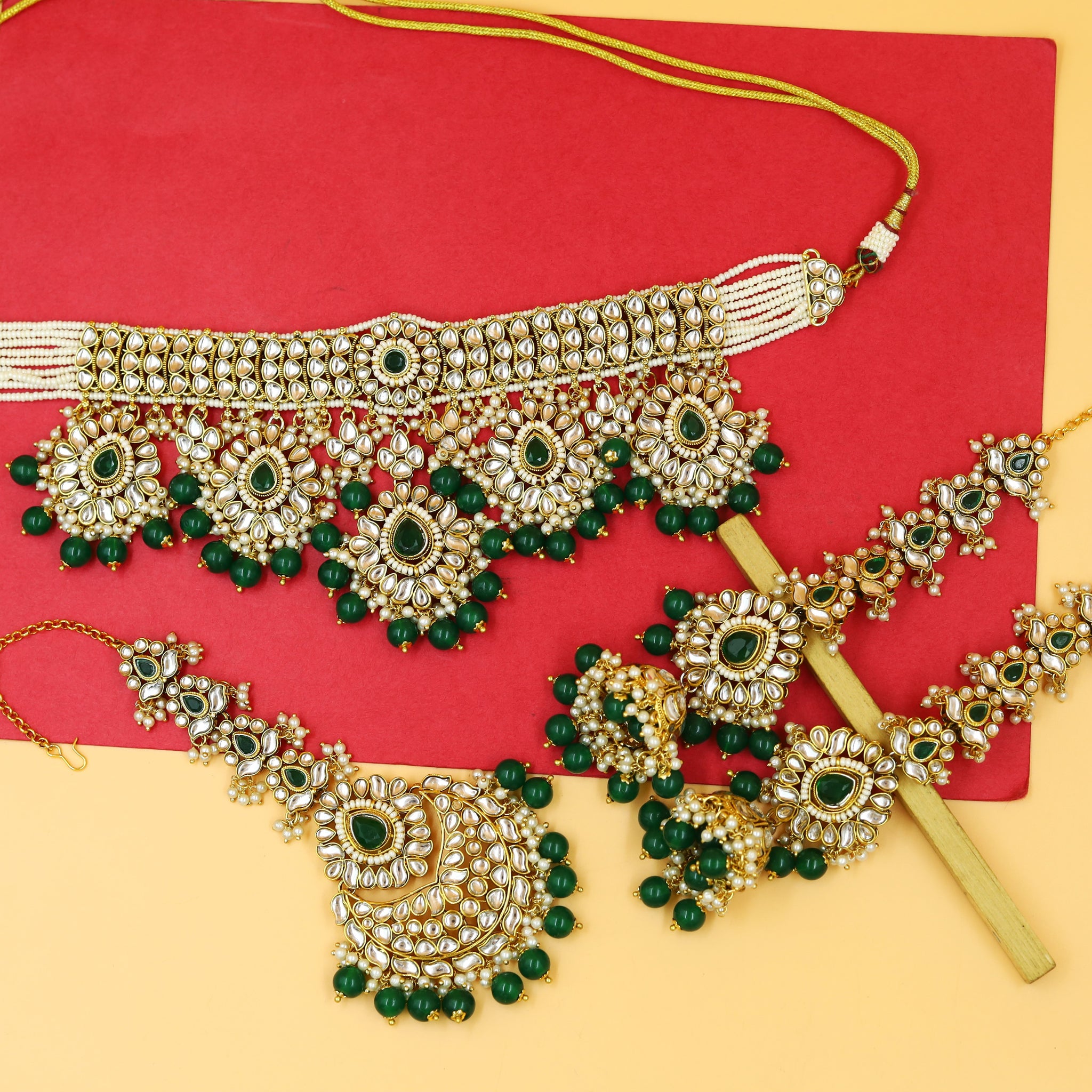 Choker Kundan Necklace Set 18457-28