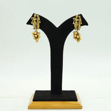 Antique Gold Plated Light Earring 15769-28