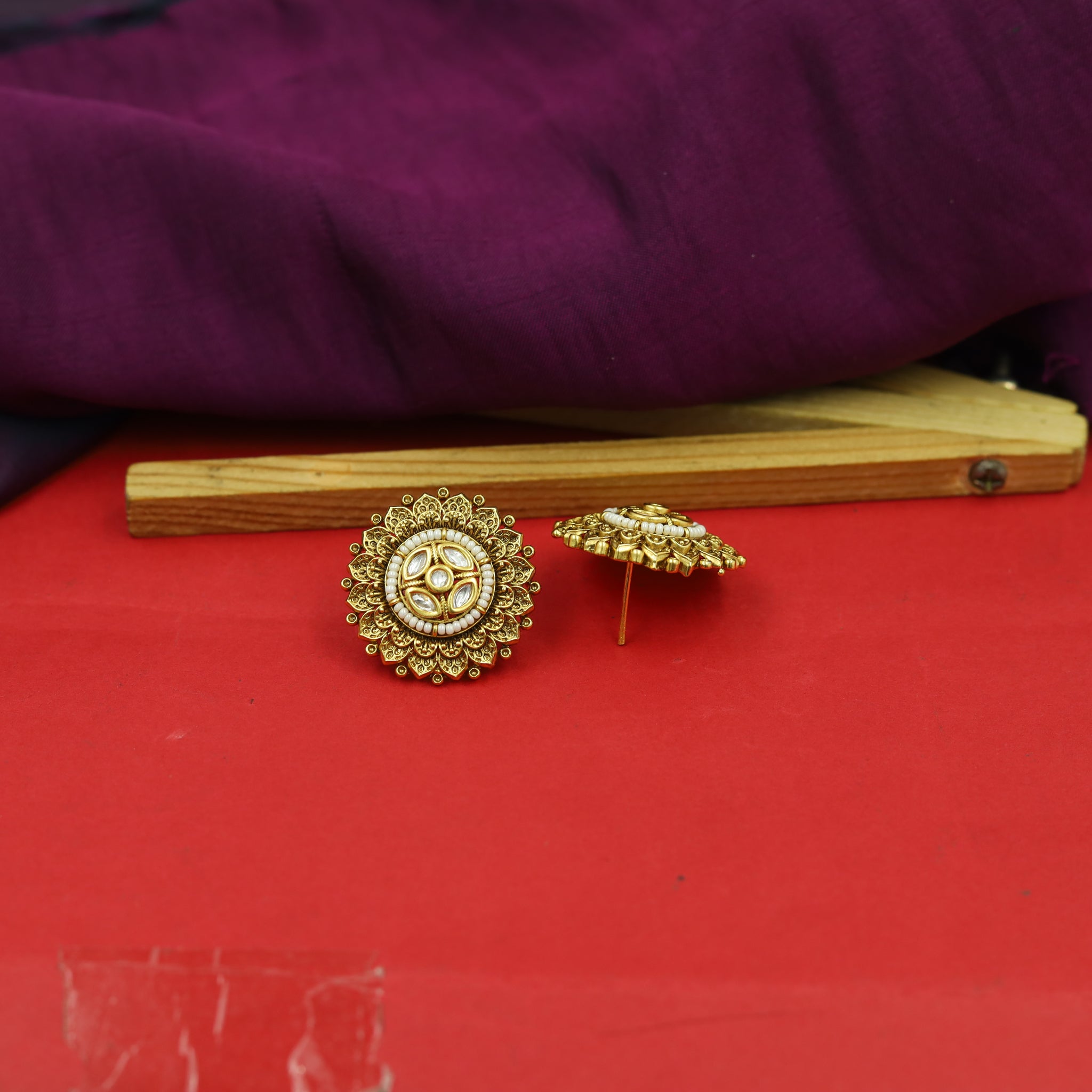 Tops/Studs Antique Earring 16319-28
