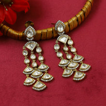 Danglers Kundan Earring 21108-28