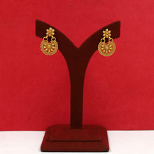 Round Neck Gold Look Necklace Set 17842-33