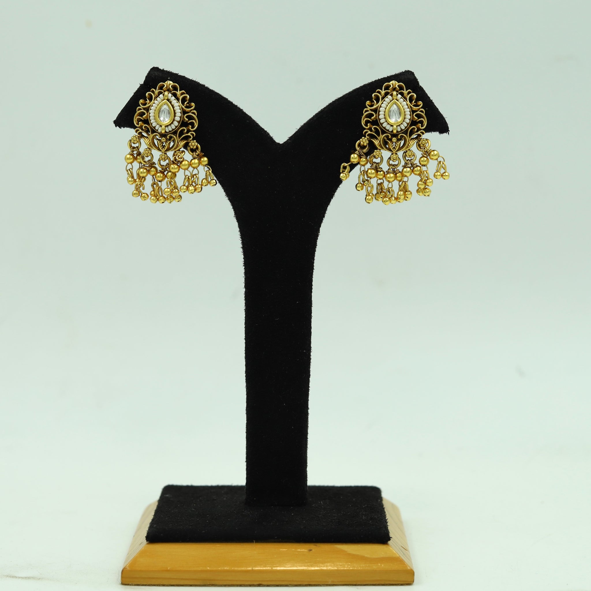 Antique Gold Plated Light Earring 15767-28