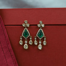 Stylish Kundan Earring 22213-31