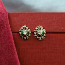 Tops/Studs Kundan Earring 21080-28