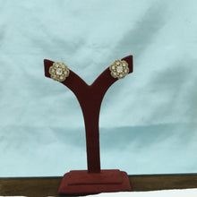 Tops/Studs Kundan Earring 21081-28