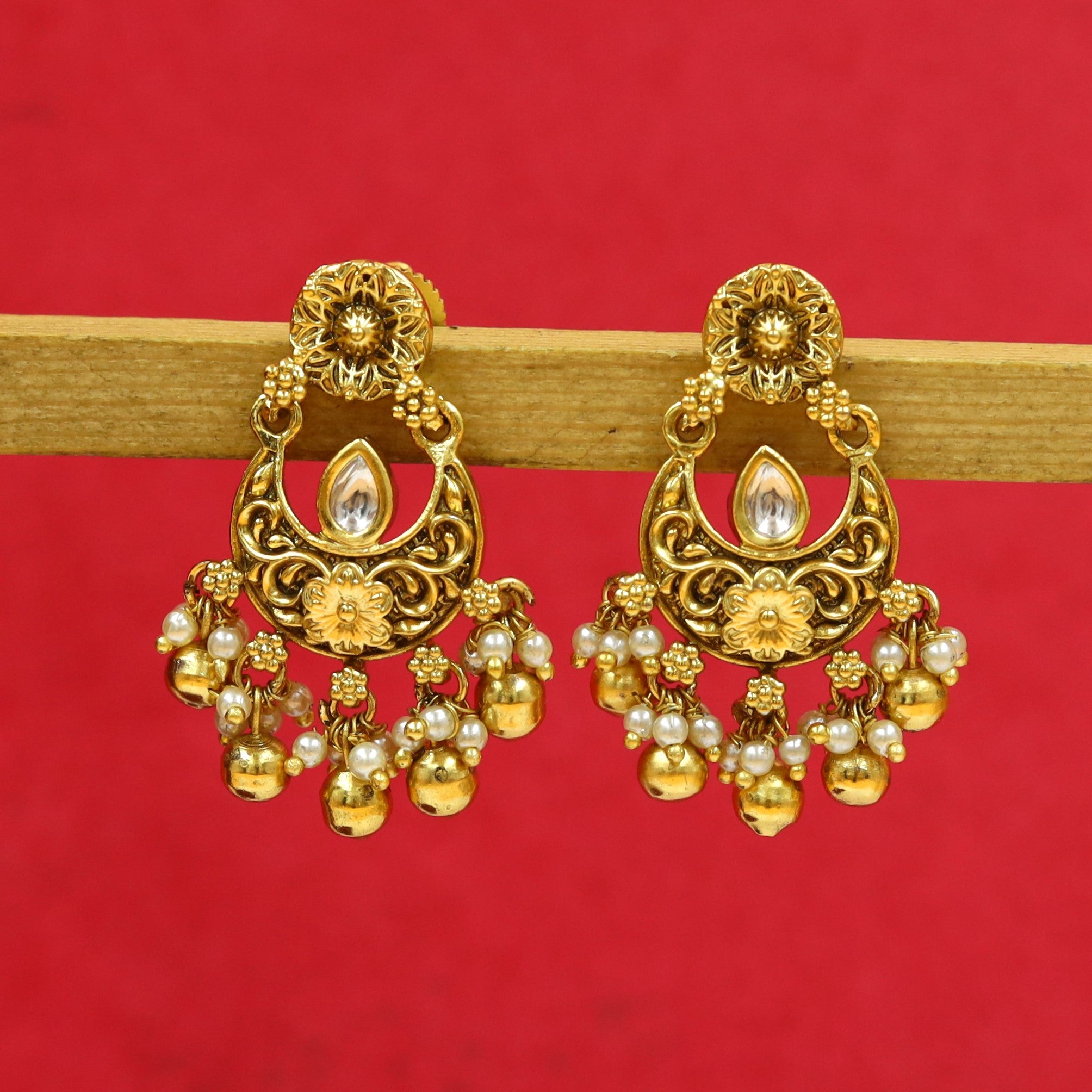 Chandbali Antique Earring 18517-28
