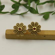 Tops/Studs Antique Earring 21018-28