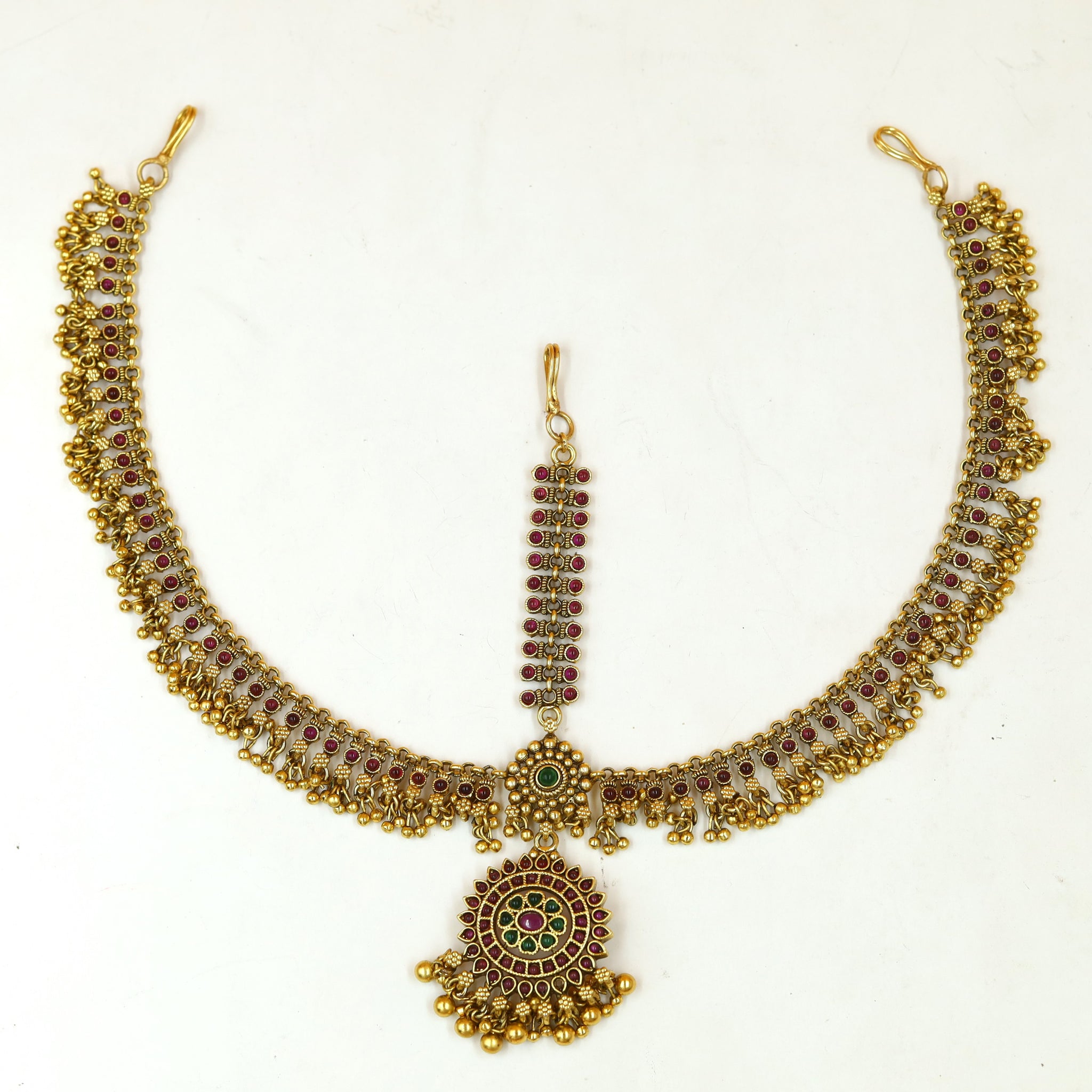 Antique Gold Finish Mathapatti 18356-28