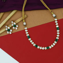 Round Neck Kundan Necklace Set 15613-28