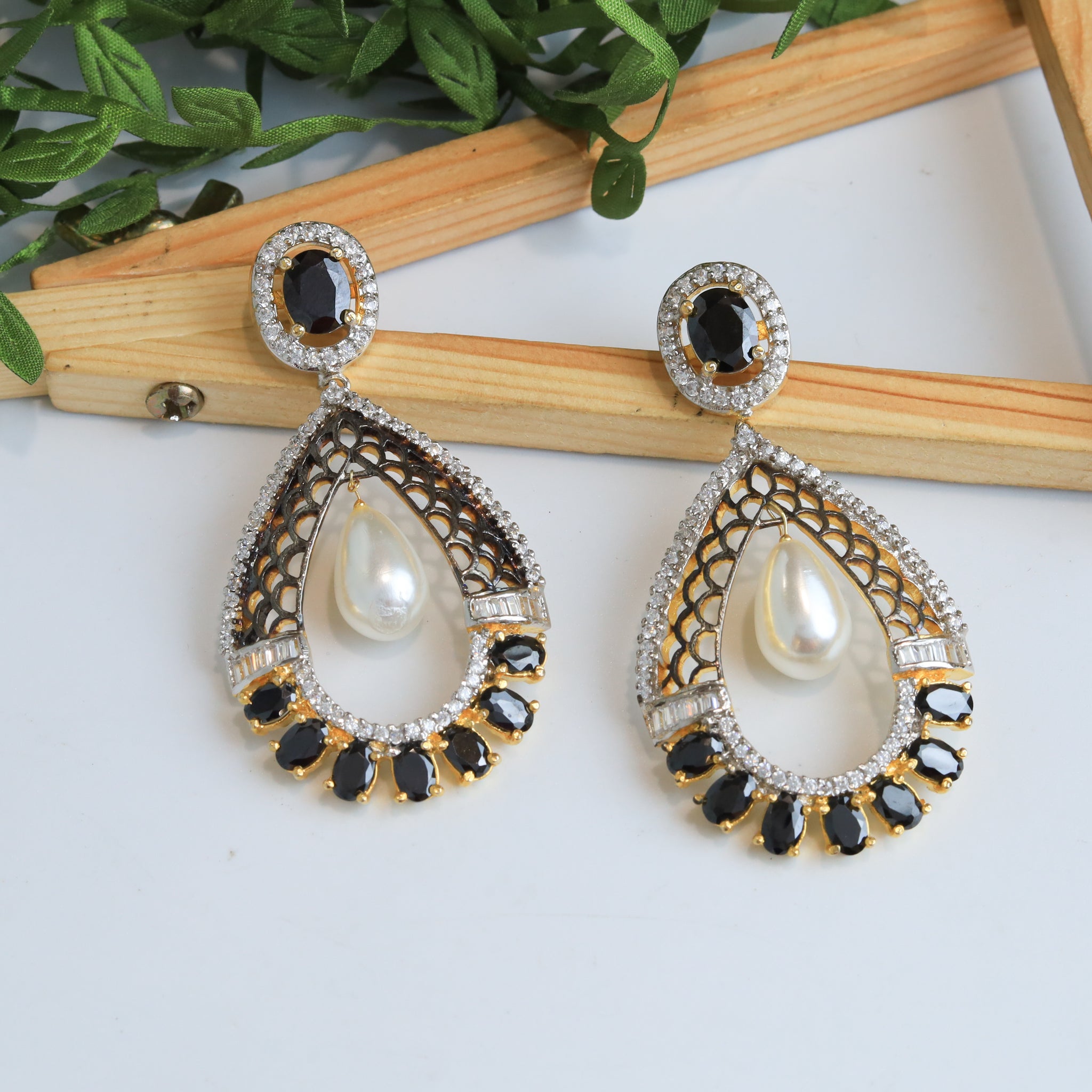 Danglers Zircon/AD Earring 8891-100